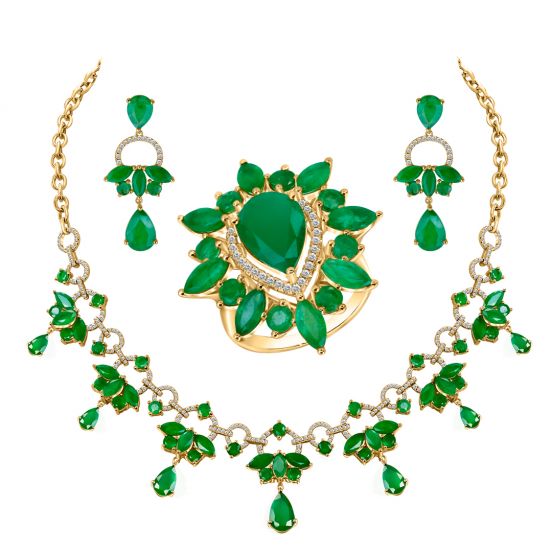 Exquisite Emerald Blossom Jewelry Necklace Set in 18k Gold With Diamond Accents