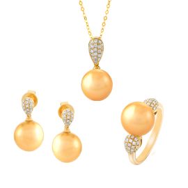 Pearl Diamond Pendant Set in Yellow Gold_C18913_C19086_C19151