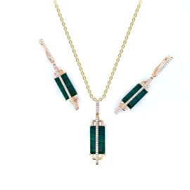 Natural diamond and malachite pendant set in yellow gold