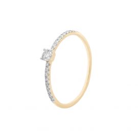 Half Eternity Solitaire Diamond Ring in Yellow Gold_69845