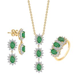 Emerald and Diamond Cluster Pendant Set in 18k Yellow Gold